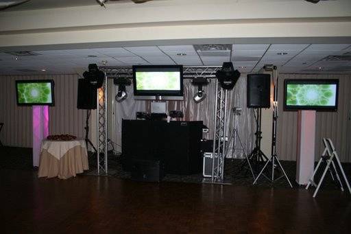 DJ station