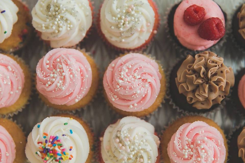 7 Little Cupcakes