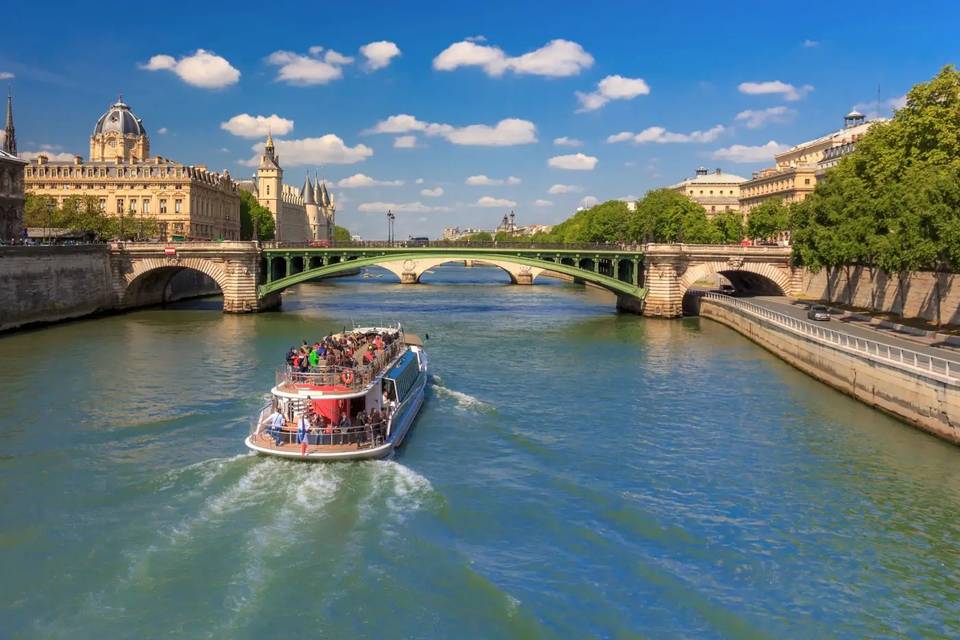 Seine River Cruise in Paris