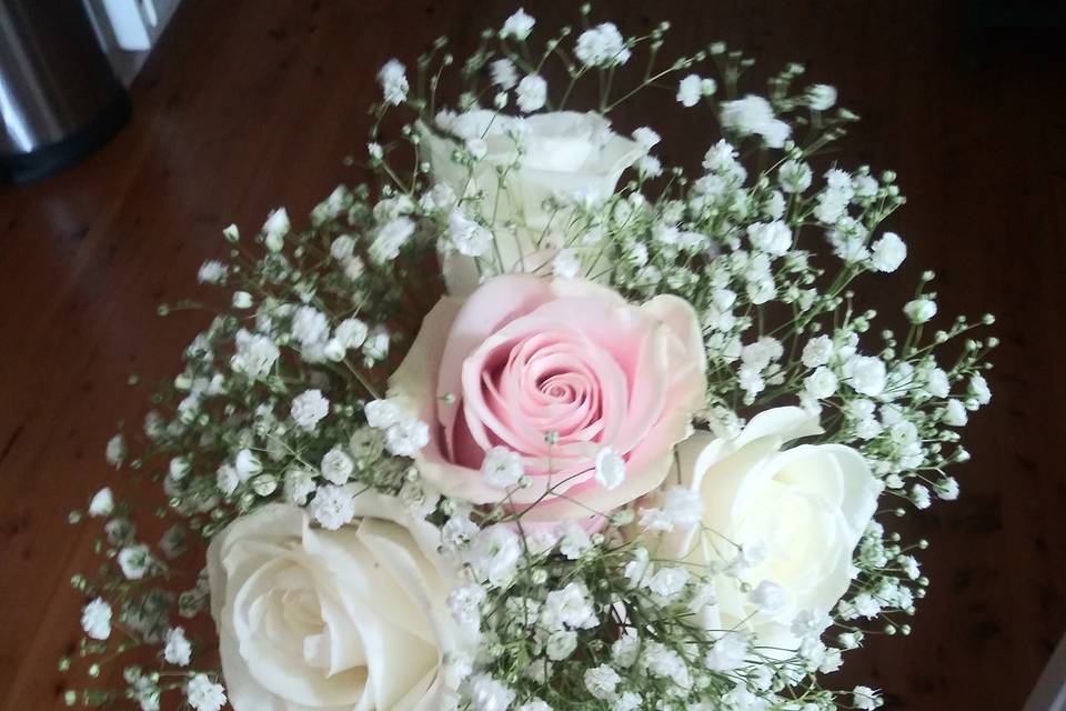 Baby's Breath and Rose Bouquet