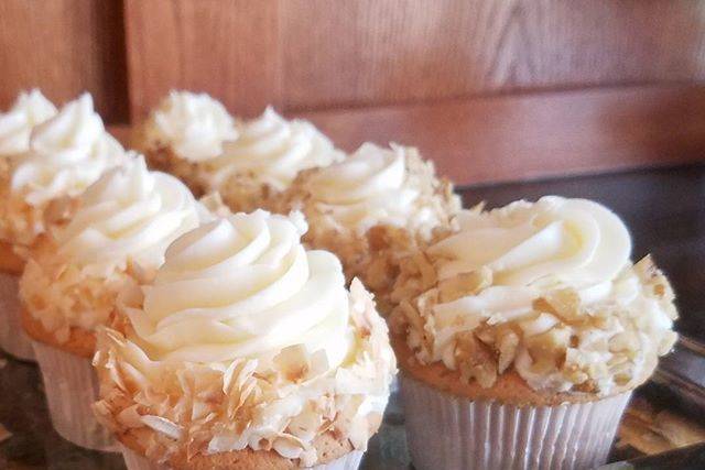 Italian cream cupcakes