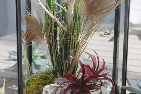 Elegant wedding terrarium.