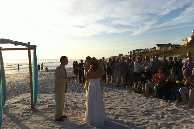 Kim Cannon Officiant