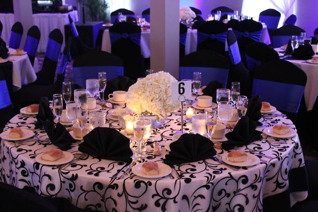 Black and white round table setup