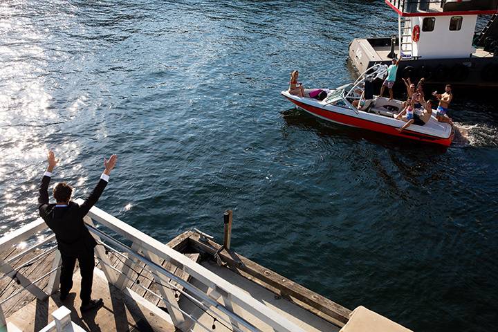 Groom Boat Drop