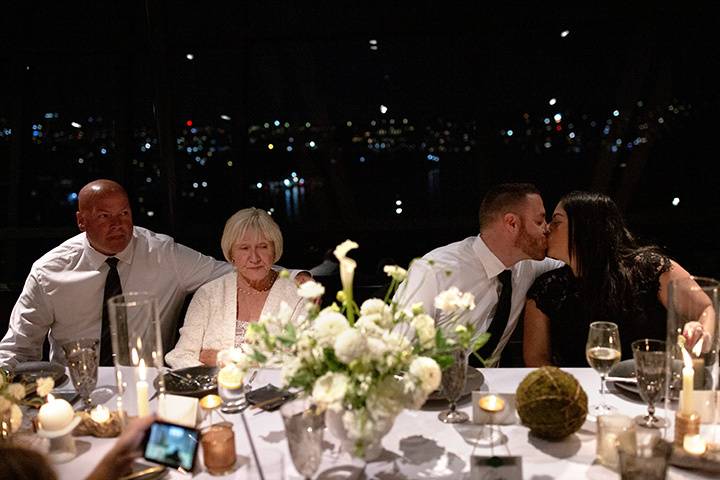 Reception Kiss