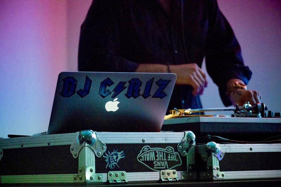 DJ C-RIZ