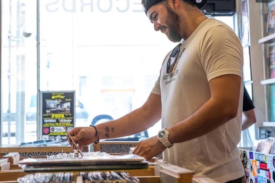 DJ C-RIZ