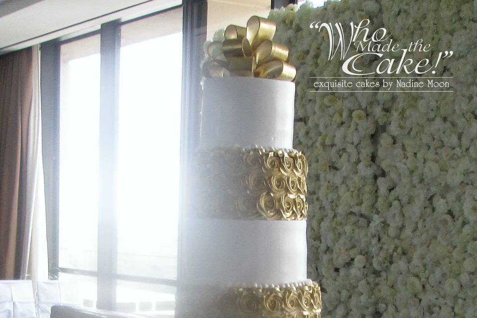 Gold and white themed cake