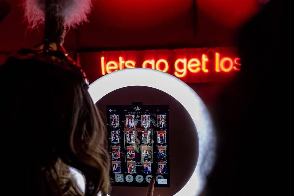 Luminous Ultimate Xperience by Luminous 360 Booth
