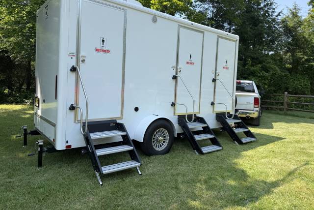 Bub’s Restroom Trailers