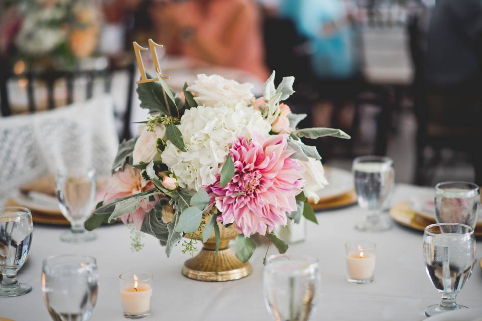 Floral centerpiece