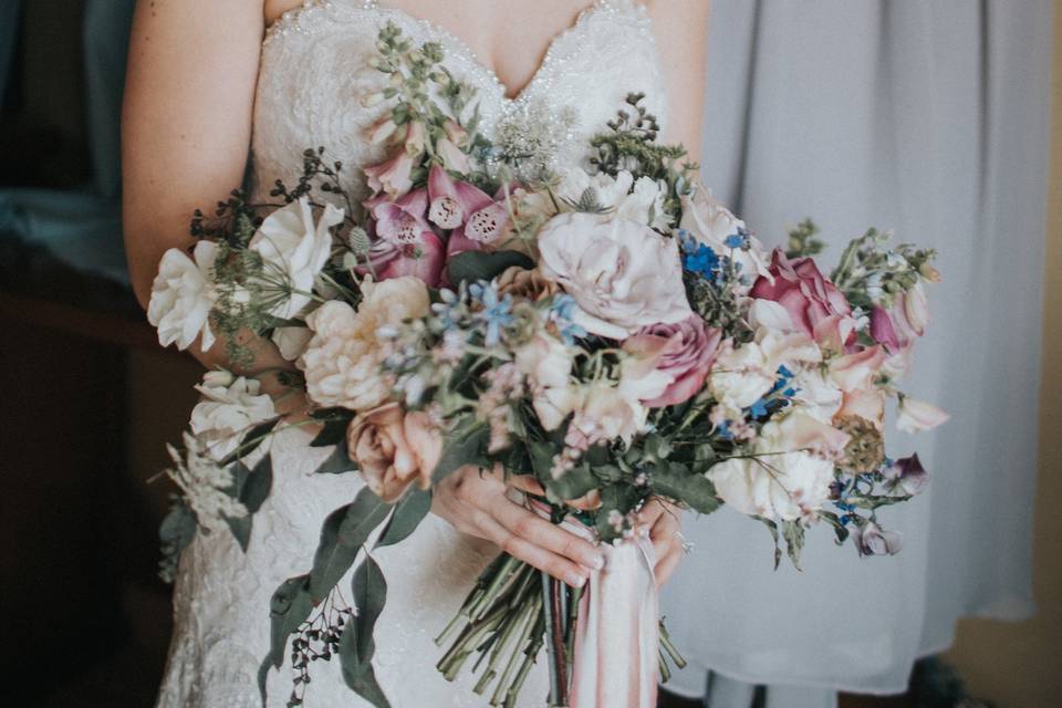 Beautiful bride | Photo and floral by Whitney Nichols Photography