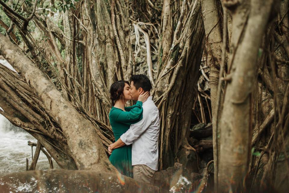 Waterfall Couples Photographer