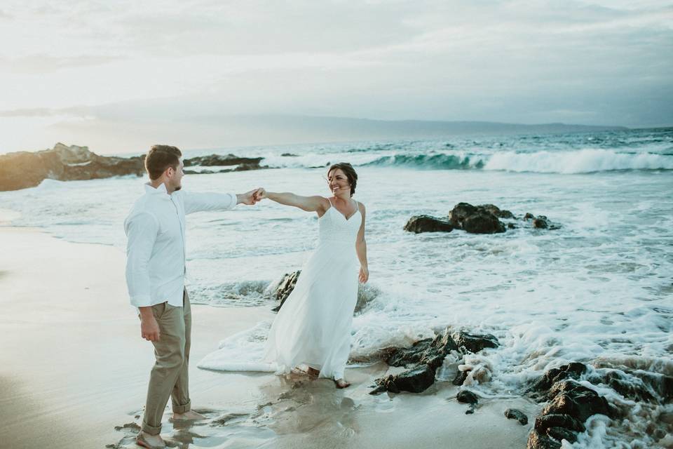 Eloping in Maui