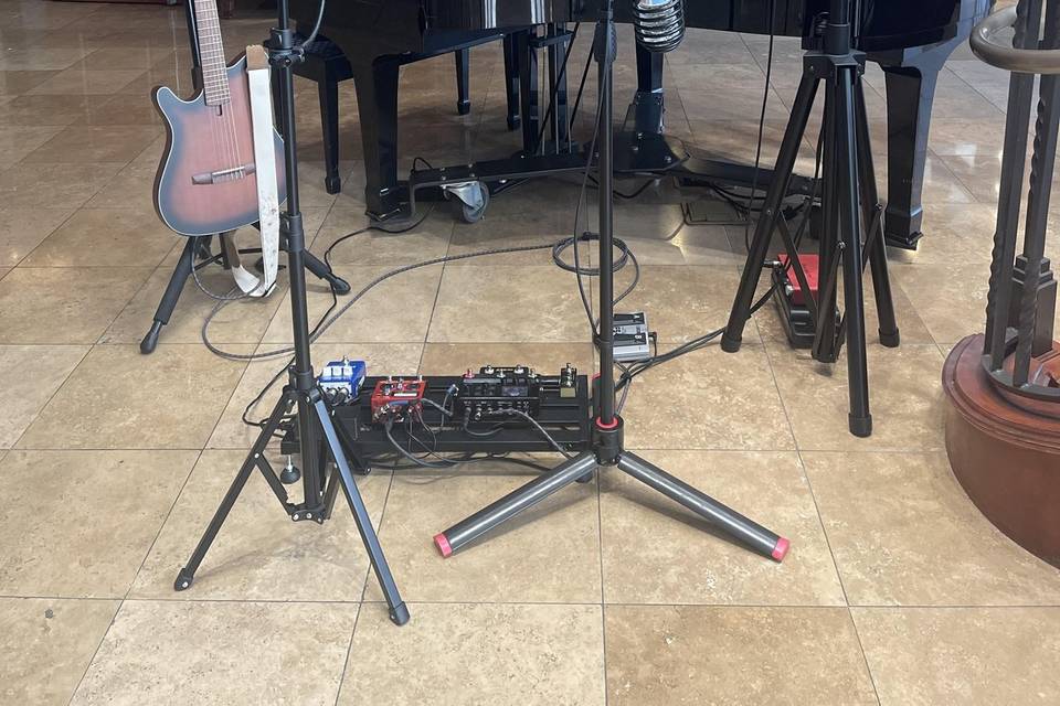 Acoustic light set up