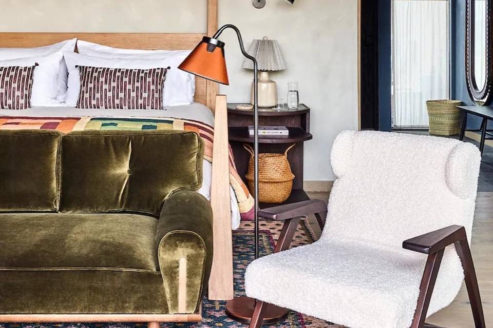 Always Elsewhere LLC