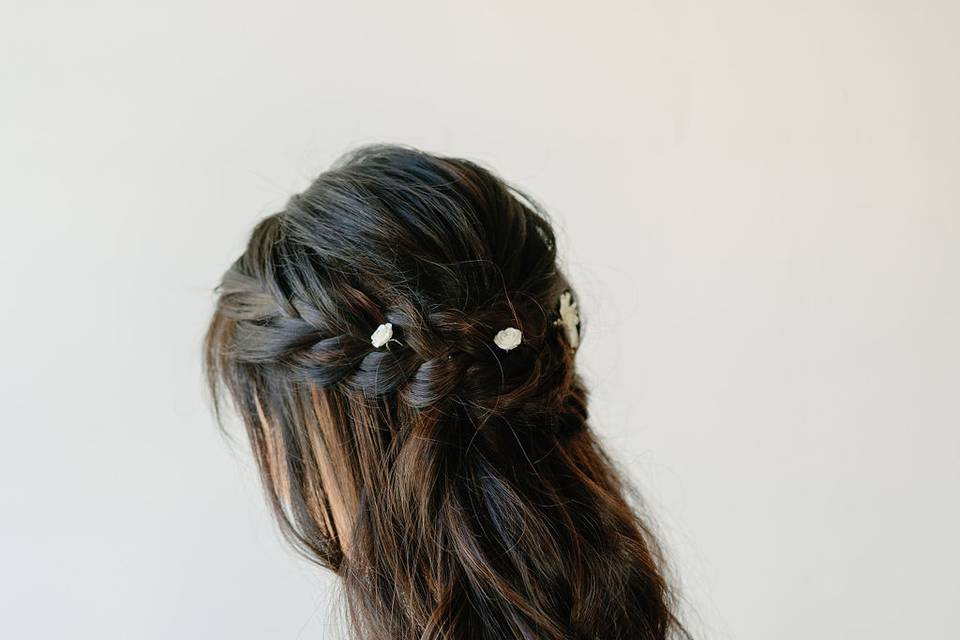Beautiful bride hairstyle