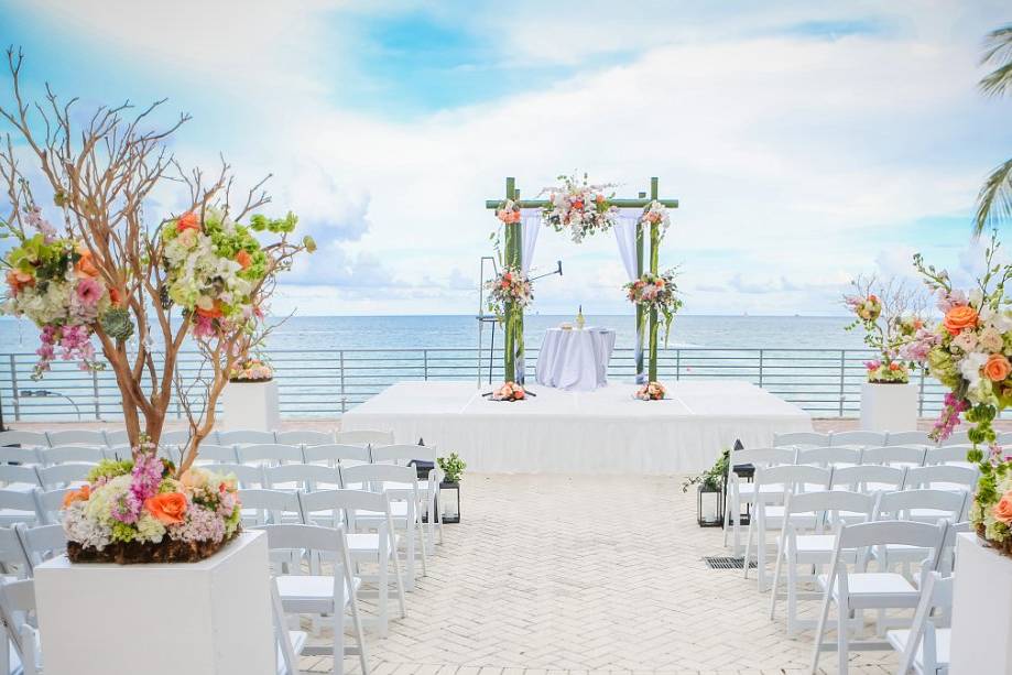 Outdoor Beachfront Ceremony