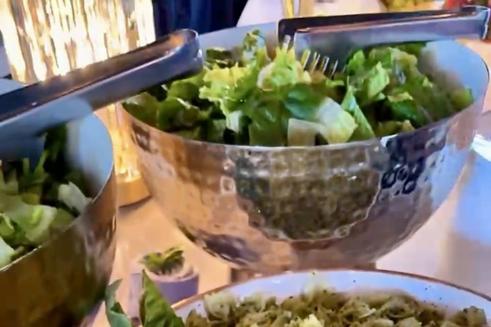 Pesto Salad Delight