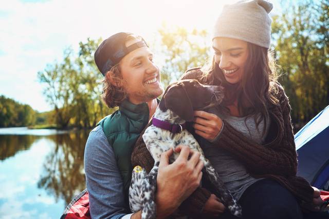 Couple_and_dog.png