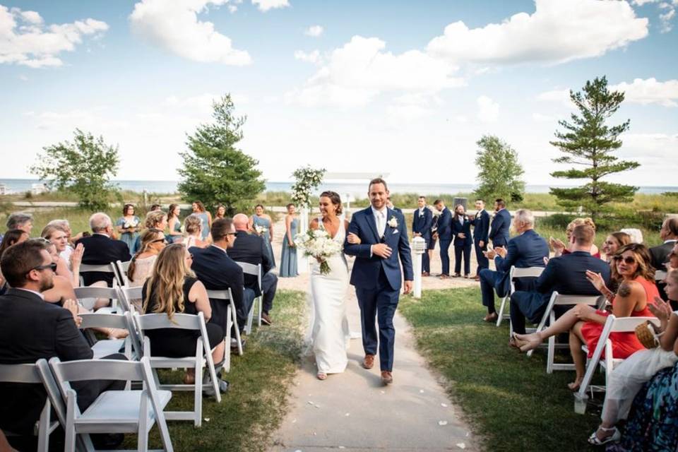 Lake Michigan wedding ceremony
