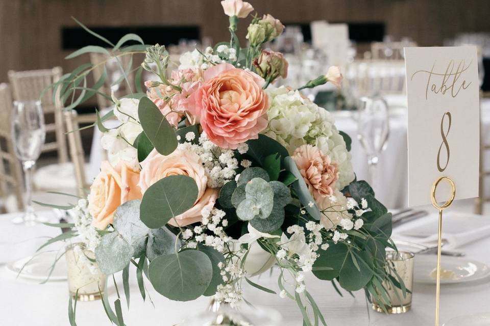 Medium centerpiece