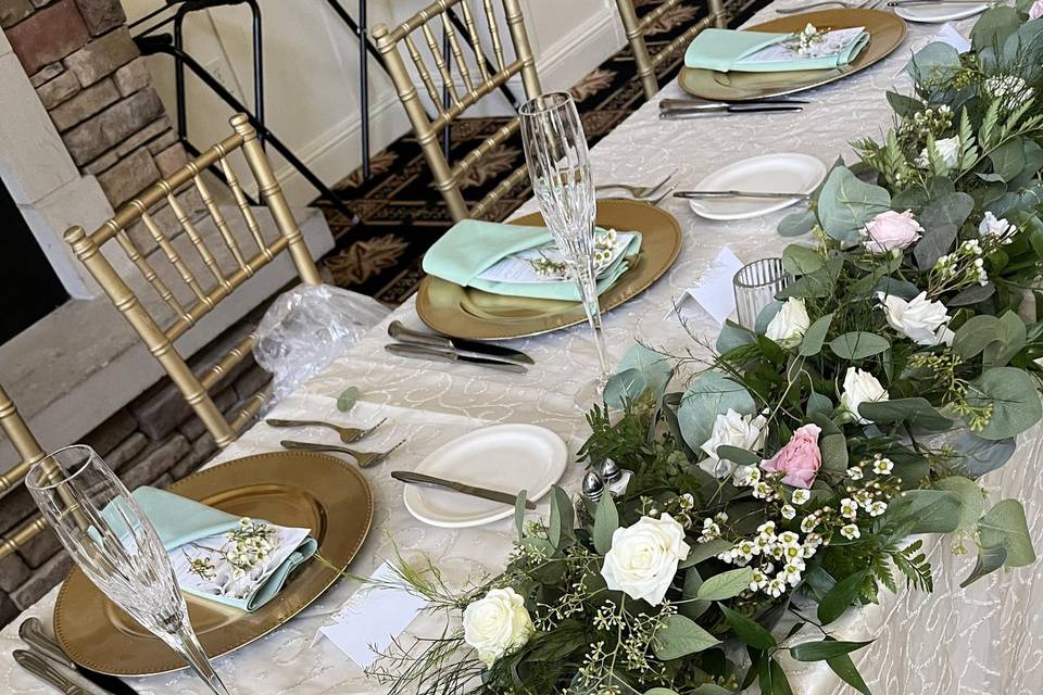 Head table decor