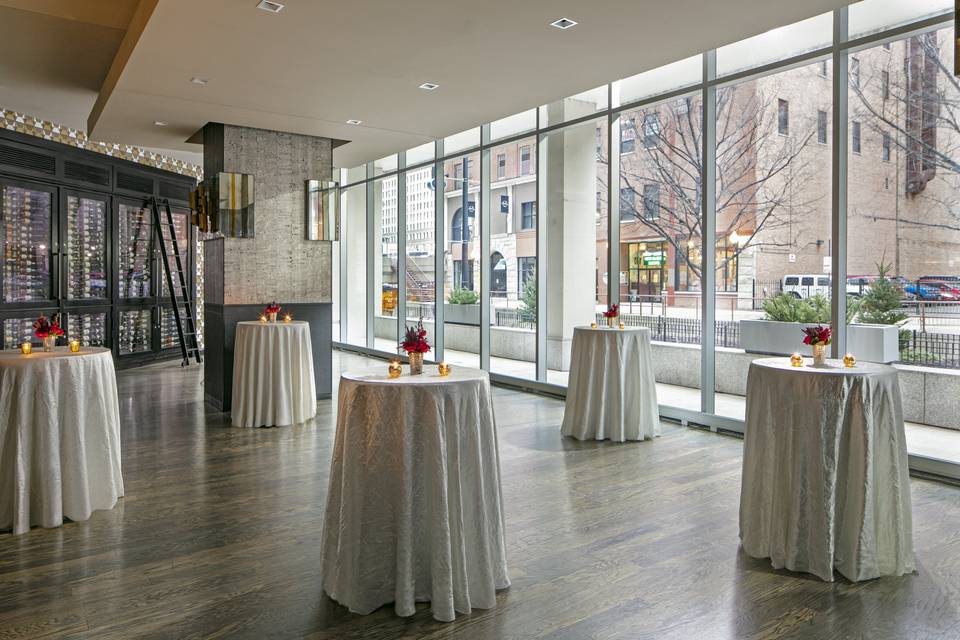 Canvas Cocktail Reception