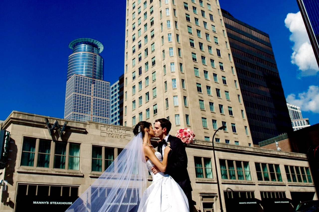 W Minneapolis - The Foshay - Hotel Weddings - Minneapolis, Mn - Weddingwire