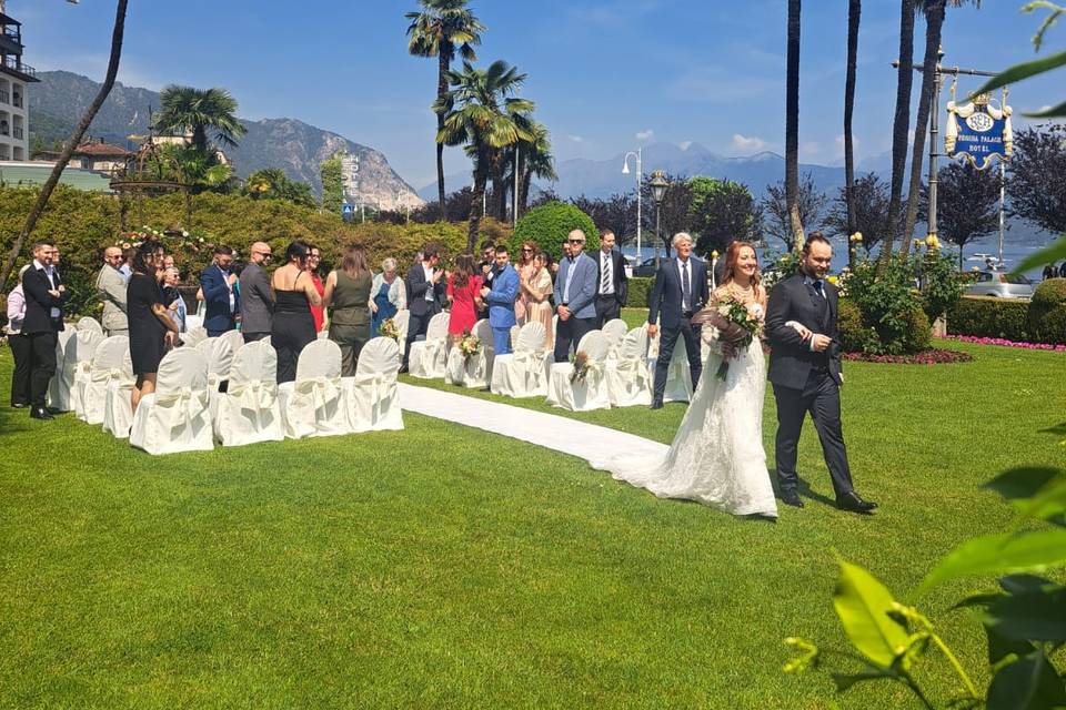 Outdoor Wedding Ceremony at Re
