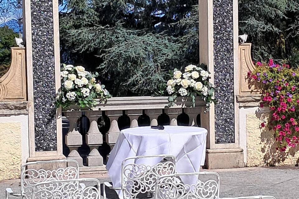 wedding flower at grand hotel des iles borromees 1.jpg