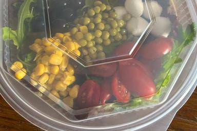Box delivery salad