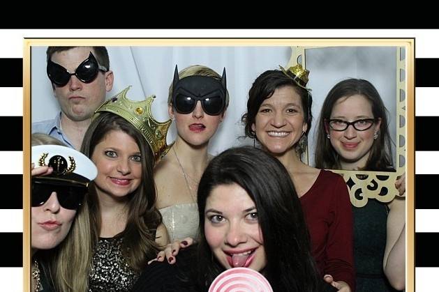 Press Pose & Print Photo Booths, LLC