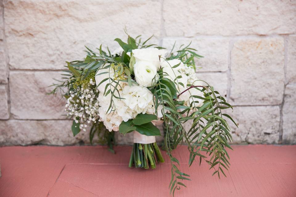 Bride bouquet - Kaitlyn Beauregard Photography