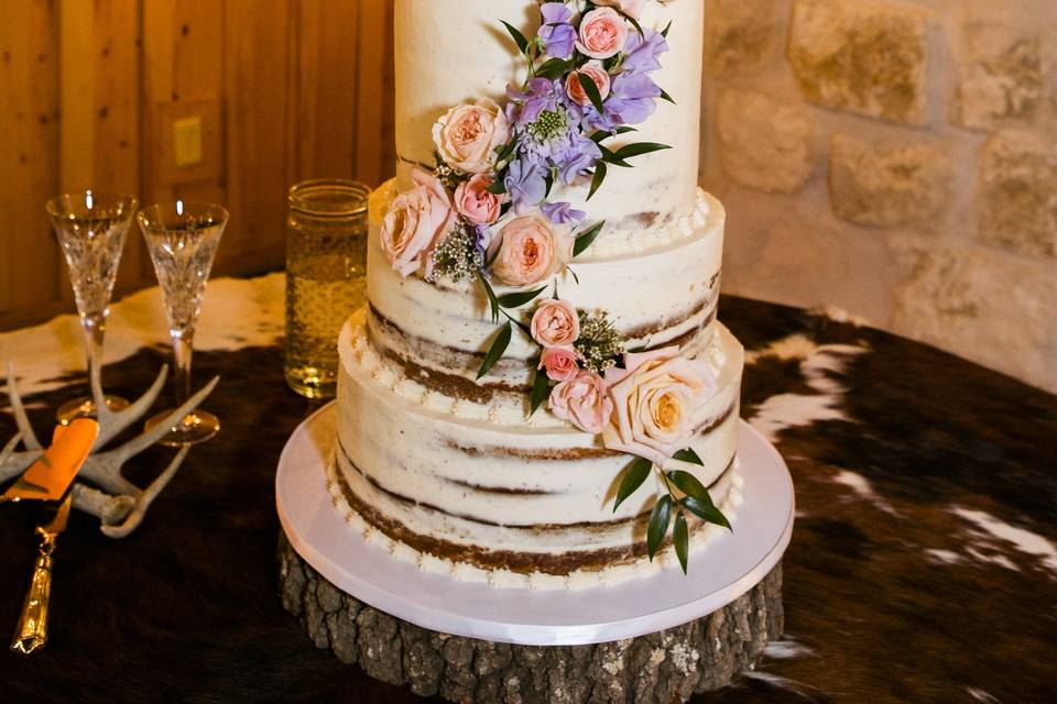 Wedding cake - Christine Meeker Photos