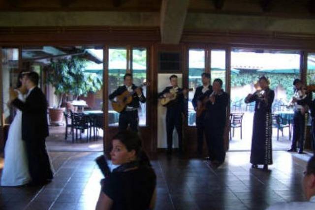Mariachi Oro de California