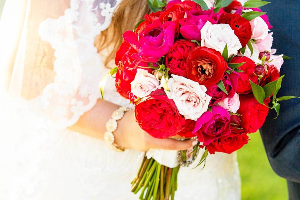 Romantic, bright red and pink