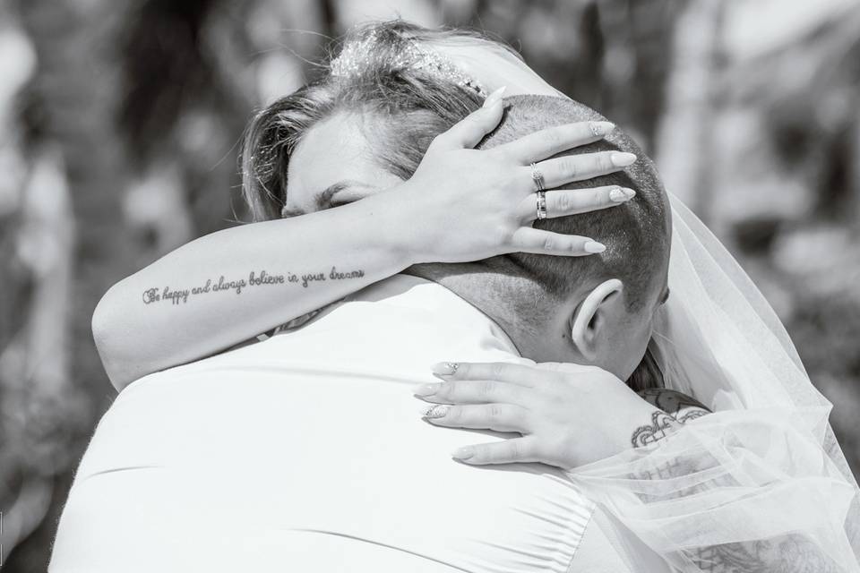 Beach wedding by CaribbeanPhot