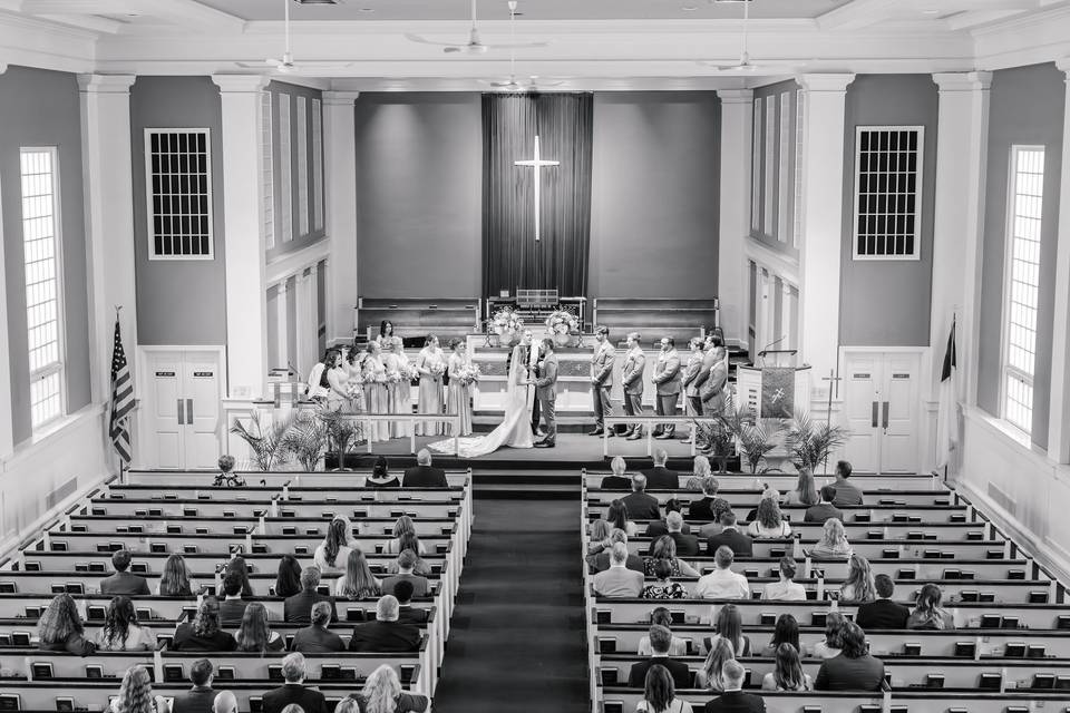 dewitt-community-church-wedding-photographer.jpg