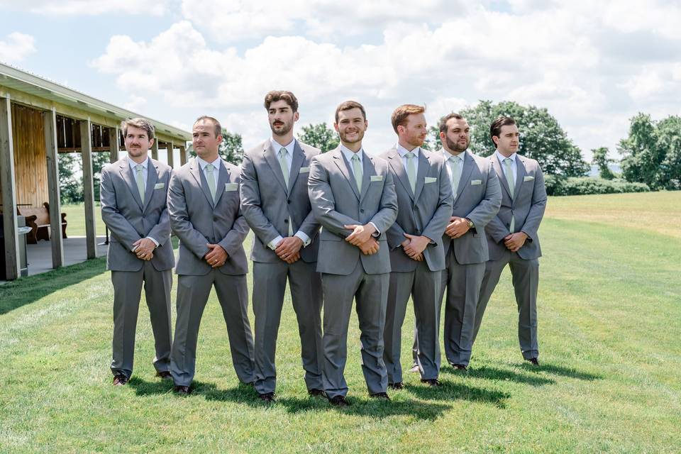 groomsmen at watervale ridge.jpg