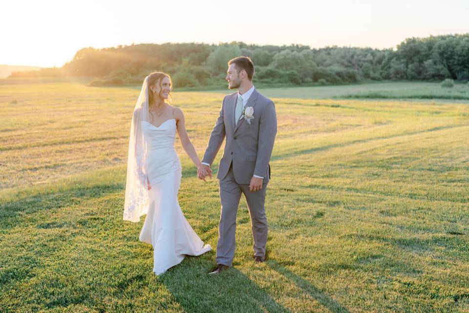 married-couple-watervale-ridge-manlius.jpg