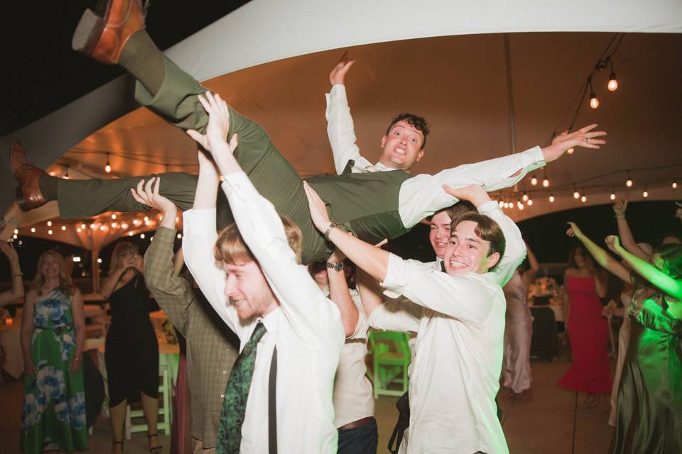 Reception partying