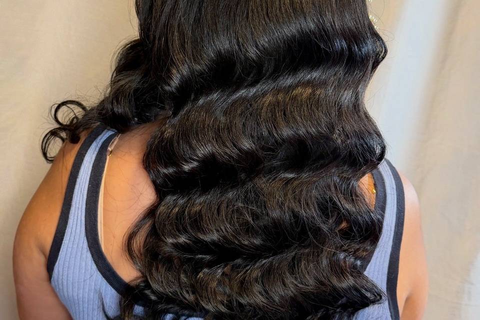 Glam Waves