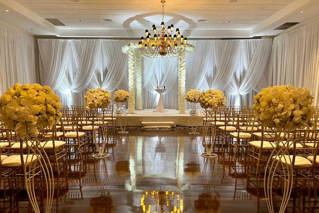 Captivating decor