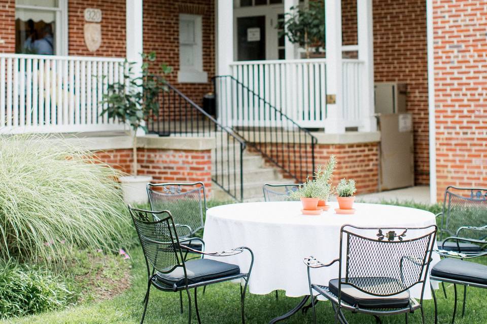 Backyard dining