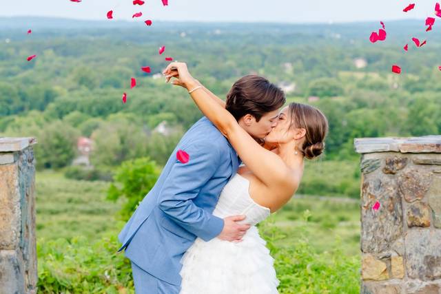 Bluemont Vineyard Weddings