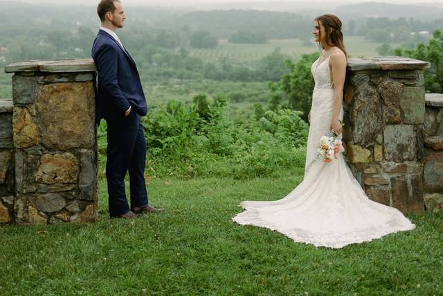 Bluemont Vineyard Weddings