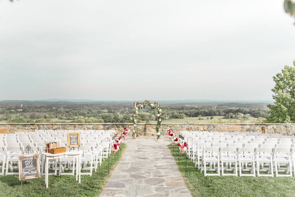 Bluemont Vineyard ceremony