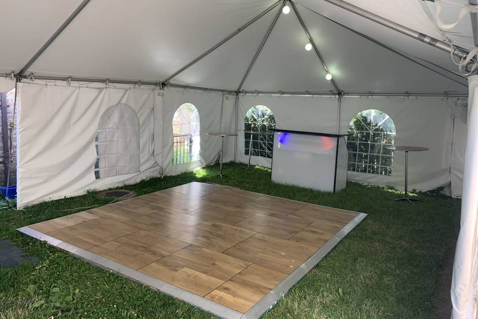 Dance floor & Bar